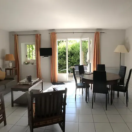 Domaine De Beaumont *