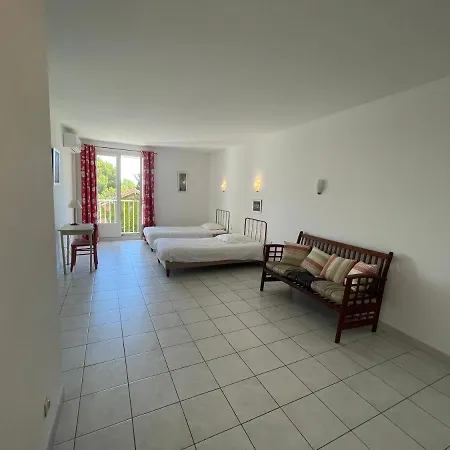 Domaine De Beaumont Villa *